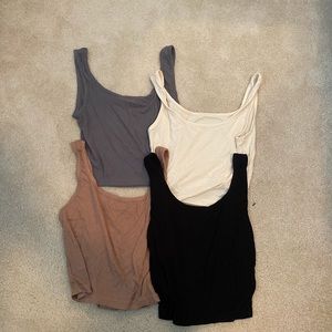 Pack of 4 shein basic tanks